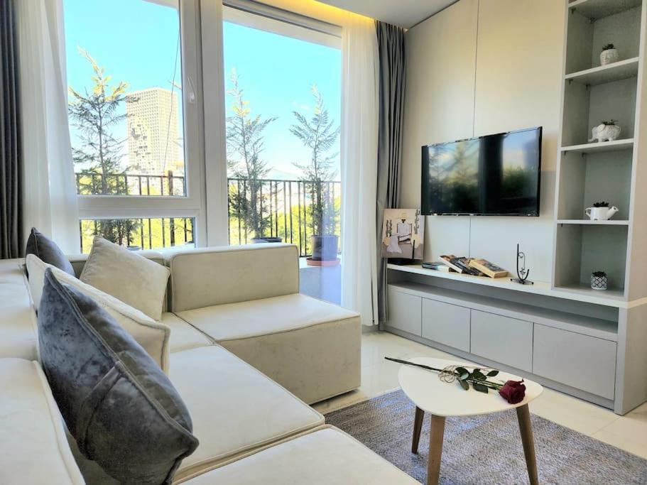Apartment Penthouse With A View Tirana